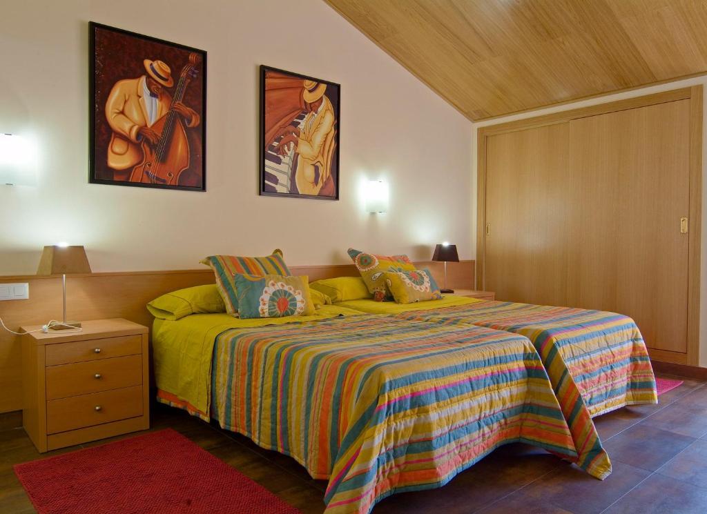 Hotel Pinxo 산타콜로마데파르네스 객실 사진