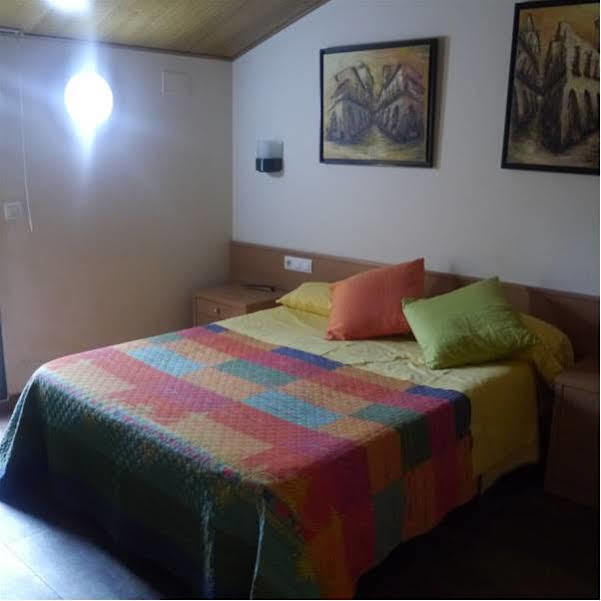 Hotel Pinxo 산타콜로마데파르네스 외부 사진